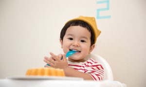 toddler gift guide eating cake