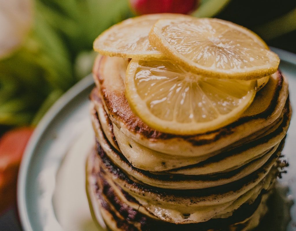 Irish pancakes with lemon slices
