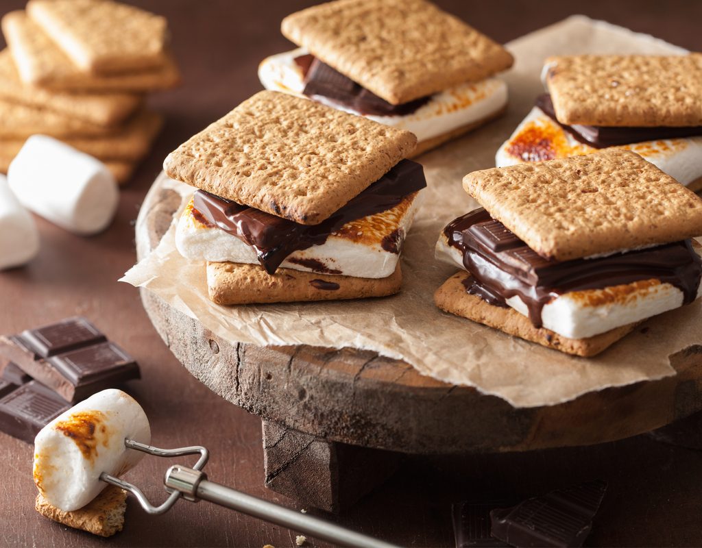A plate of s'mores on a table