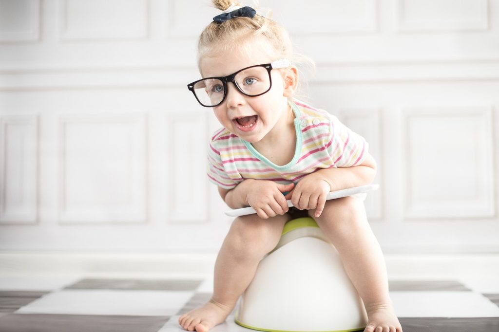 toddler on potty