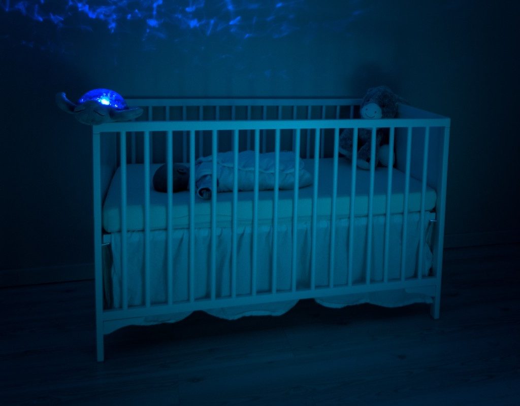 baby-sleeping-night-vision