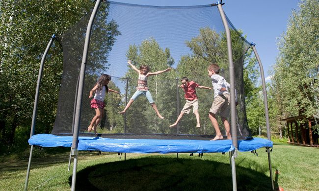 best cheap trampoline deals featured resized