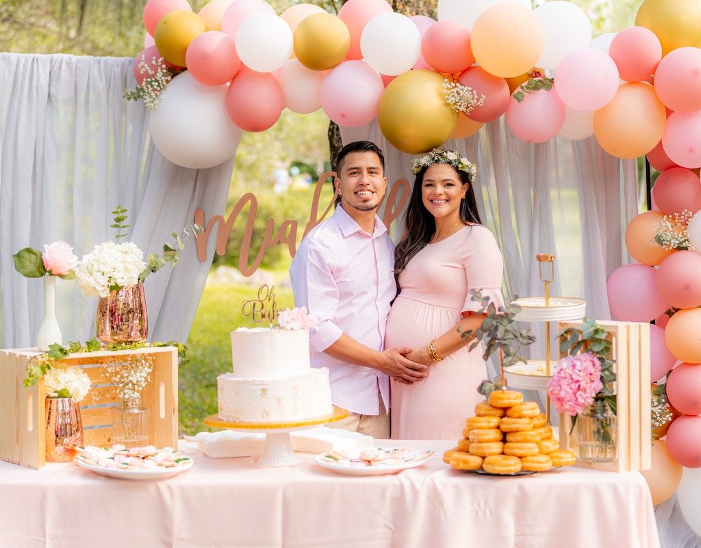 happy parents-to-be at couples baby shower
