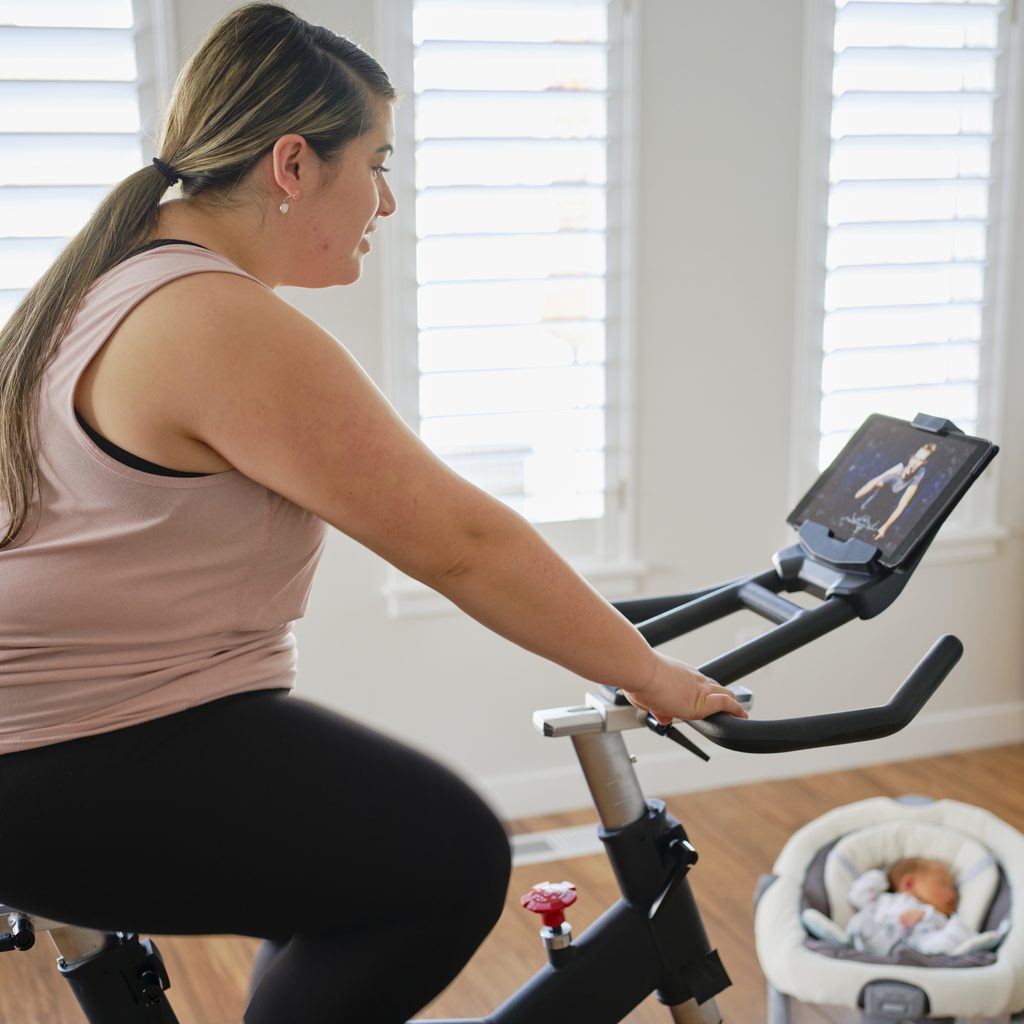 new-mom-postpartum-workout-spin-bike