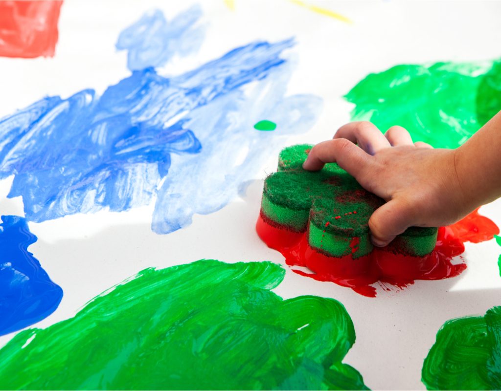 Child sponge painting