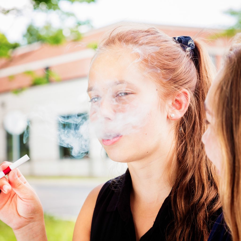 teen-vaping-side-effects1