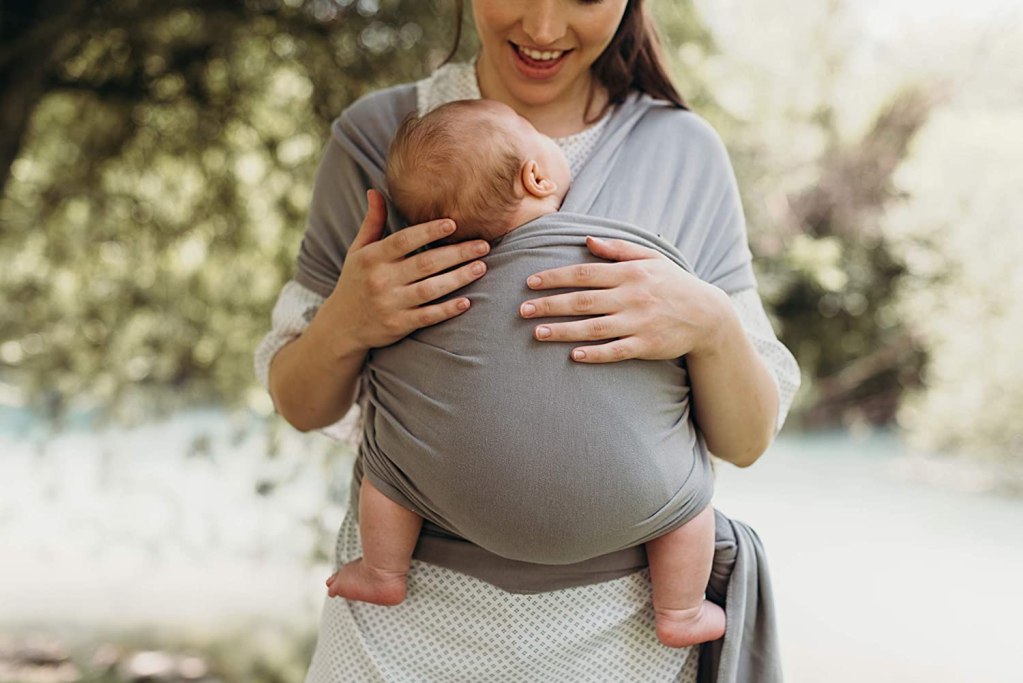 The Best Baby Wraps That Will Keep Newborns Safe and Cozy ...