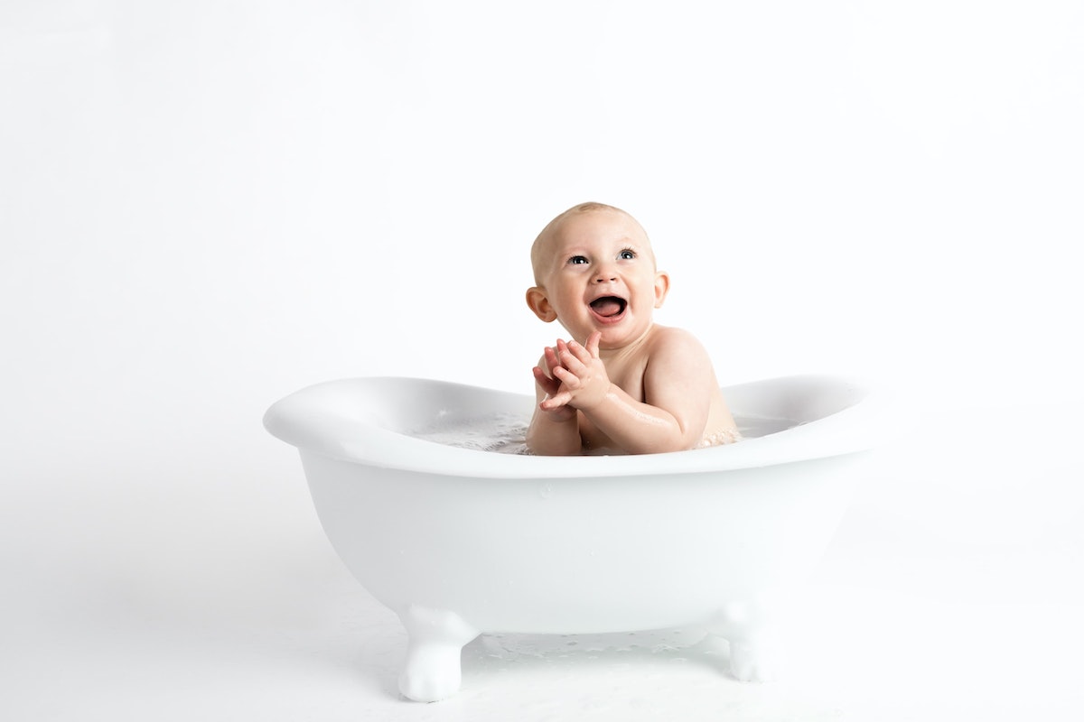 Here Are the 8 Best Bath Time Essentials for You and Your Baby NewFolks