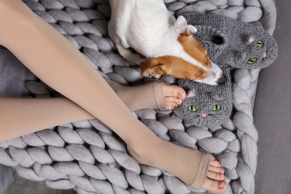 compression pantyhose