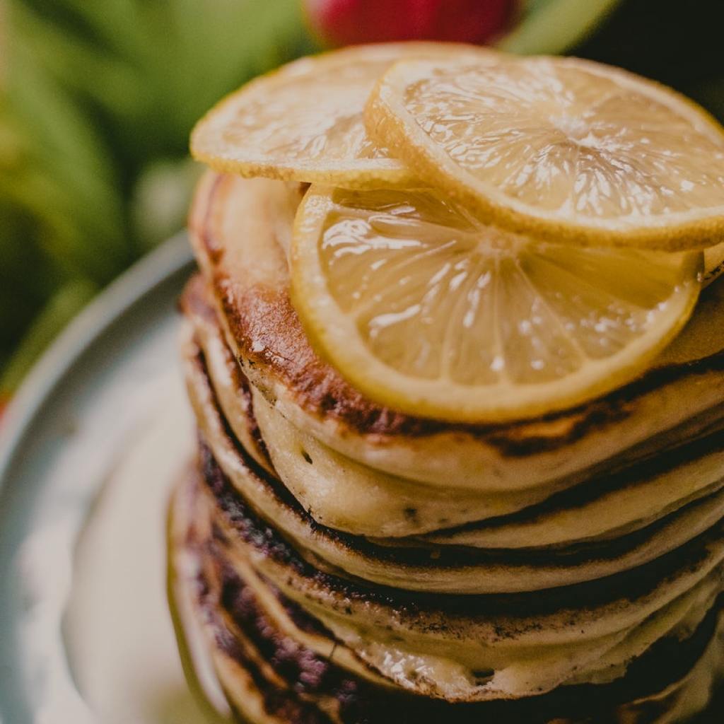 Irish pancakes with lemon slices