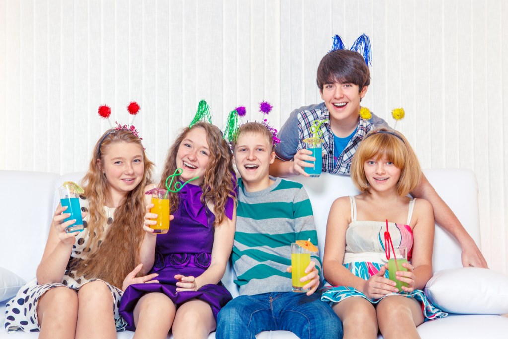 Birthday Party Places for Teens that are Fun and Fabulous | NewFolks