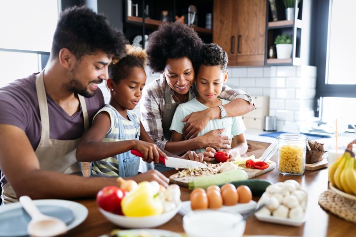 Family preparing a healthy meal