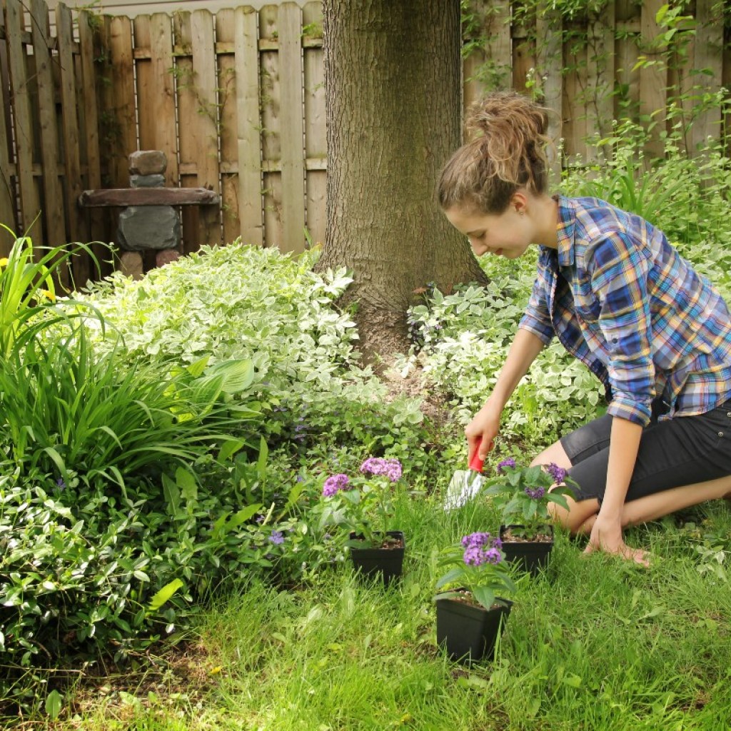 teen gardening