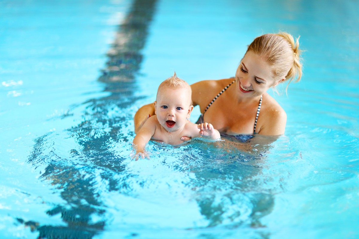 infant swim lesson
