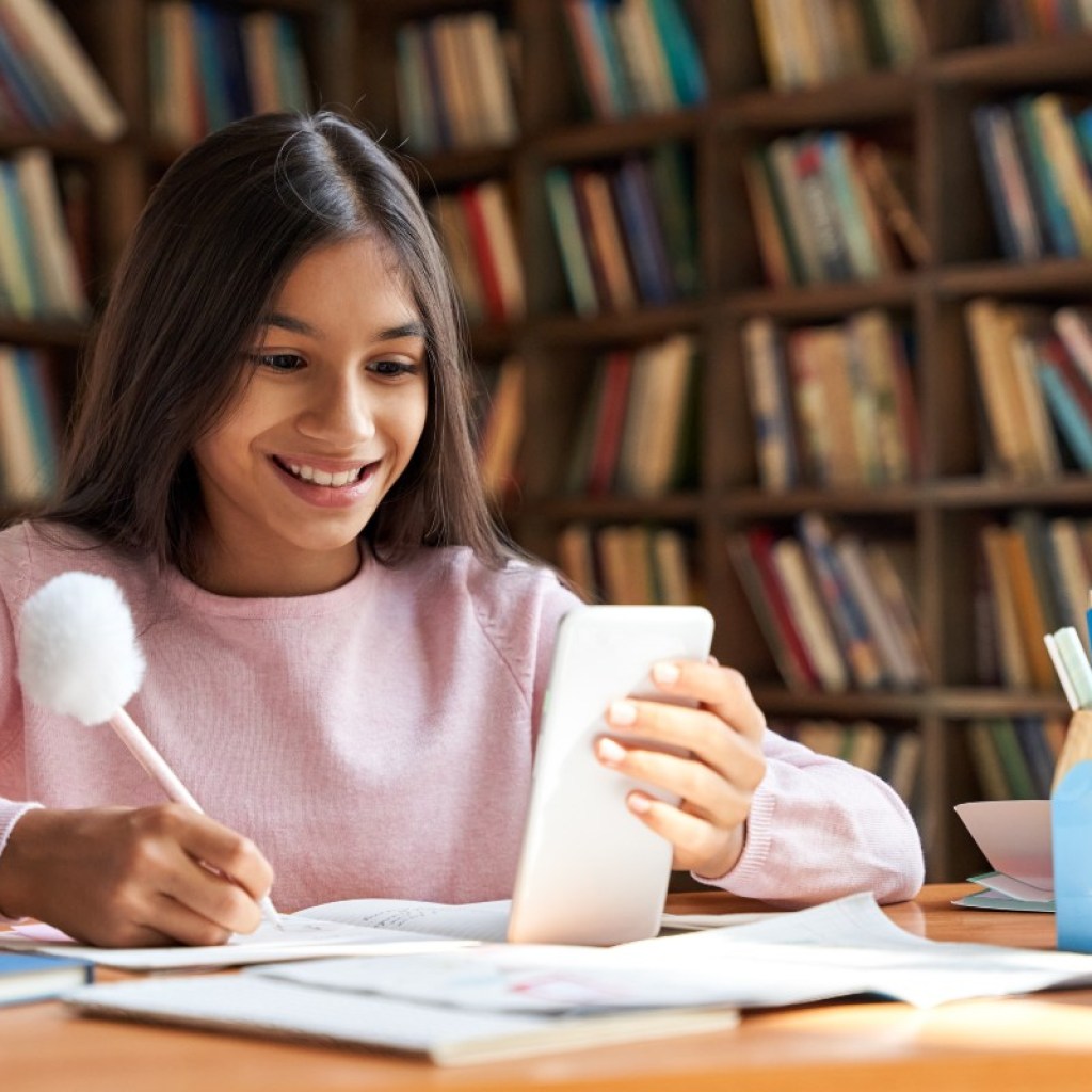 tween researching on cell phone