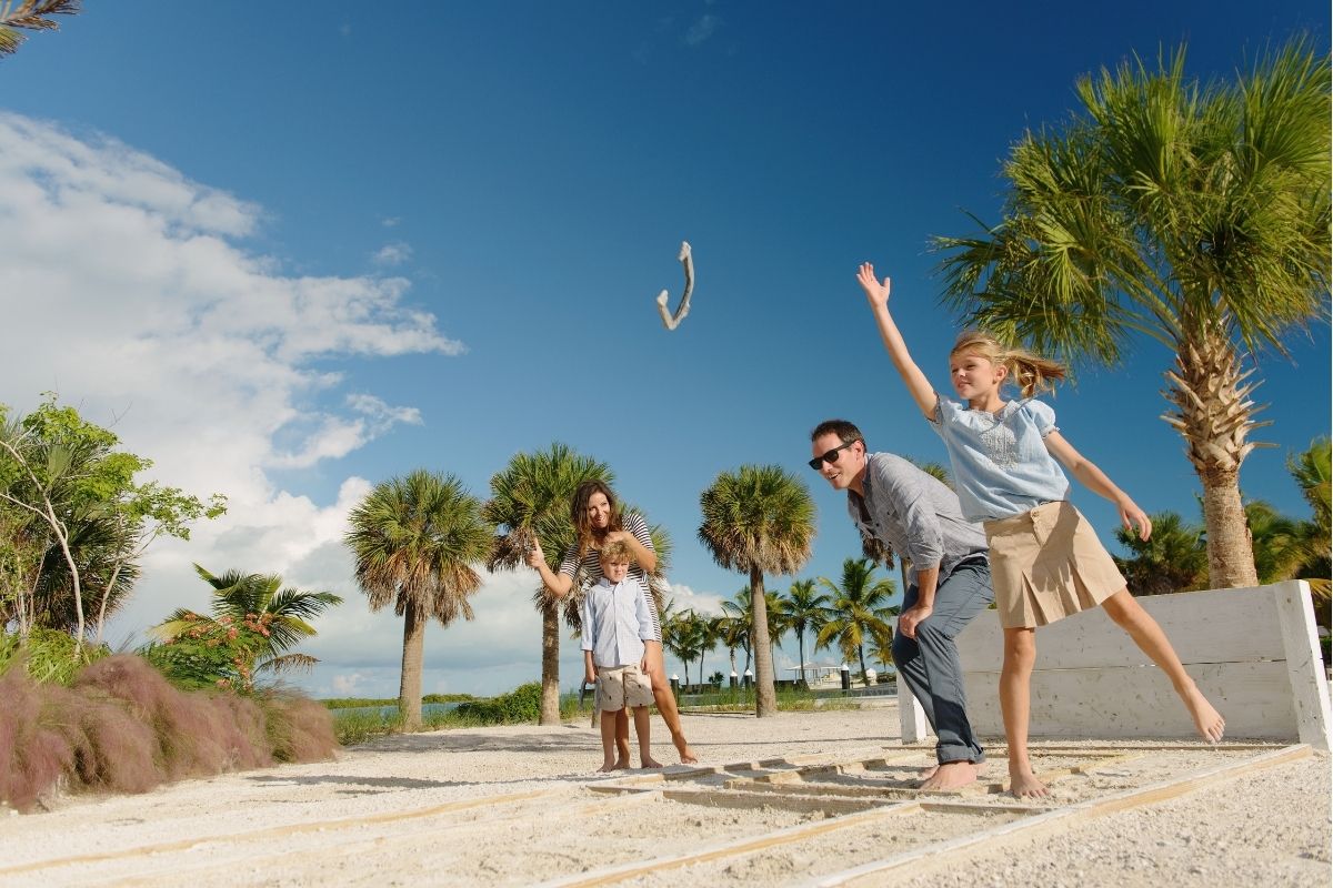 How to teach your kids how to play horseshoes