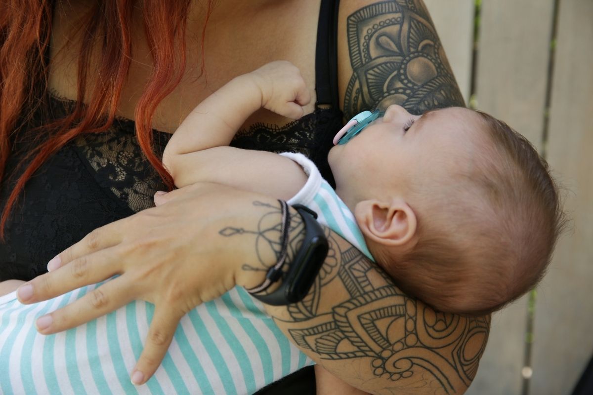 Can You Get a Tattoo While Breastfeeding? | NewFolks