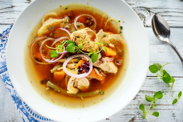 Detox soup, chicken and vegetables