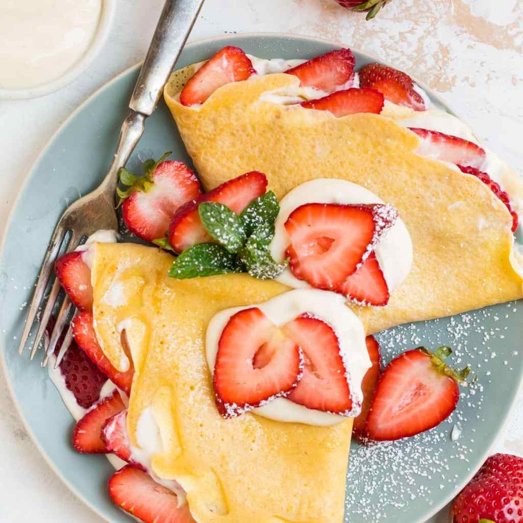 Strawberry crepes