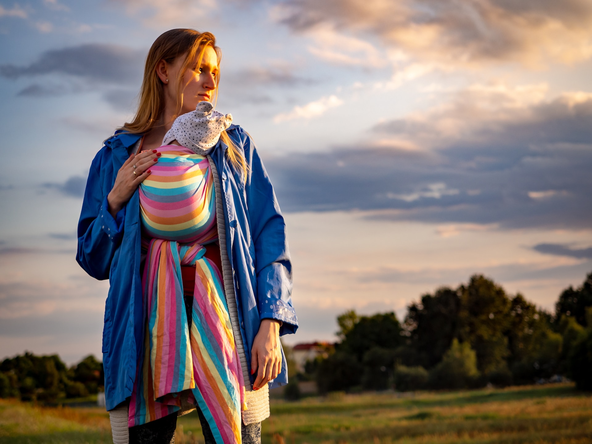 Here's How to Make a Baby Carrier out of a Blanket with Ease NewFolks