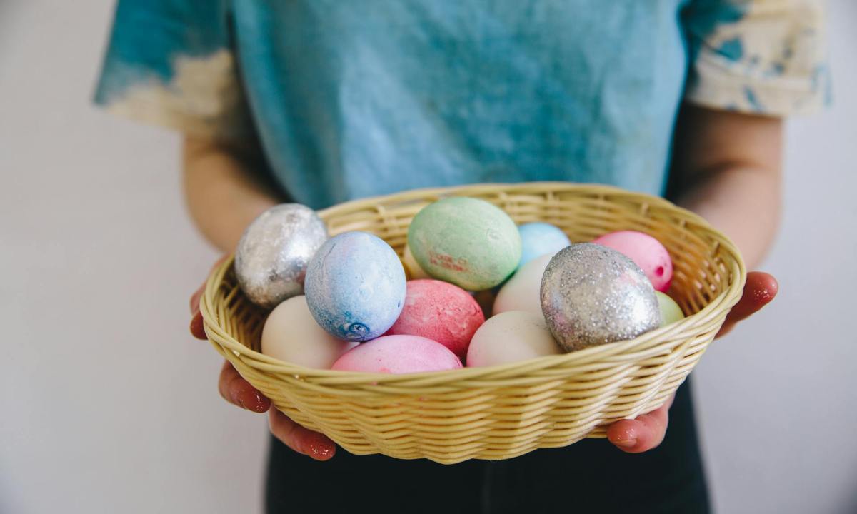 how to boil and dye easter eggs pexels polina zimmerman 4108576  1